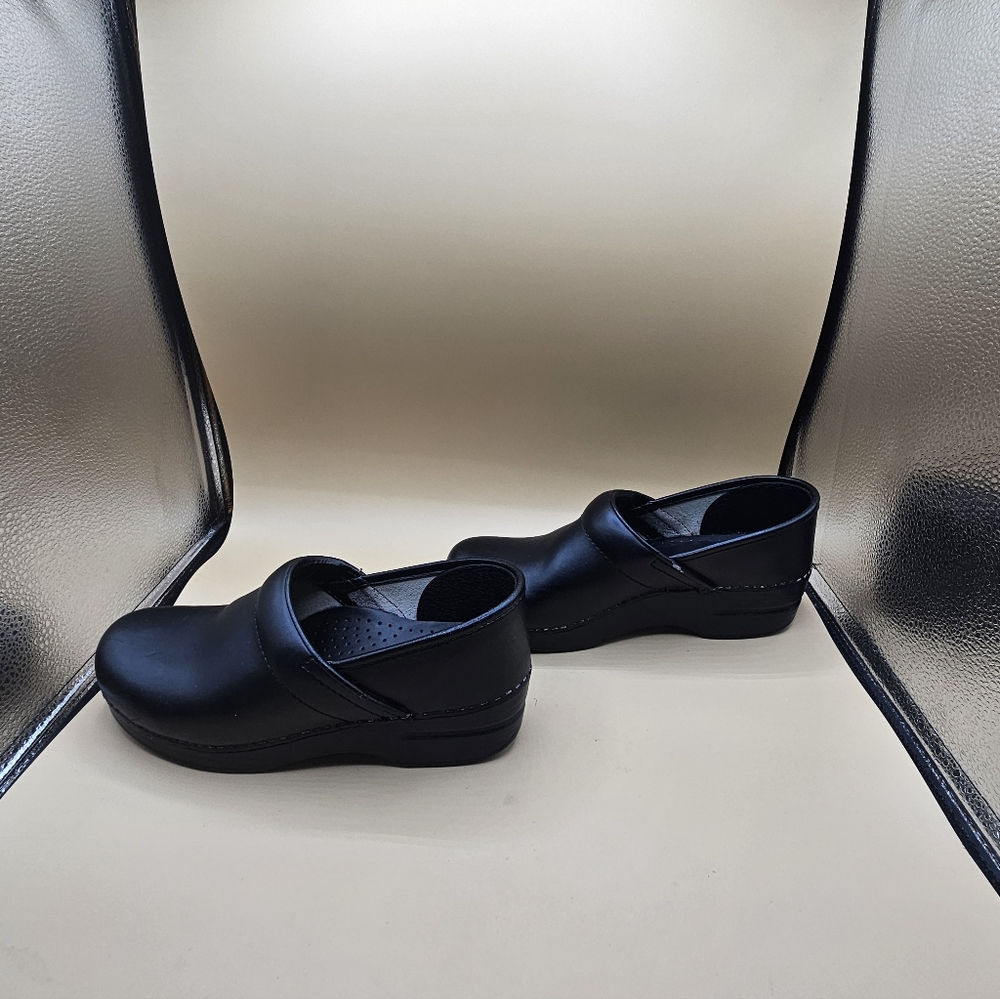 Dansko Professional Black Patent Leather Clogs Womens EU 38 US 7.5-8 Nurse Shoes - Picture 8 of 12